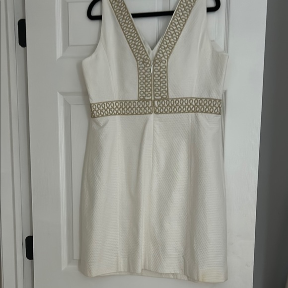 Lilly Pulitzer White and Gold Dress 🌟 - Picture 2 of 4